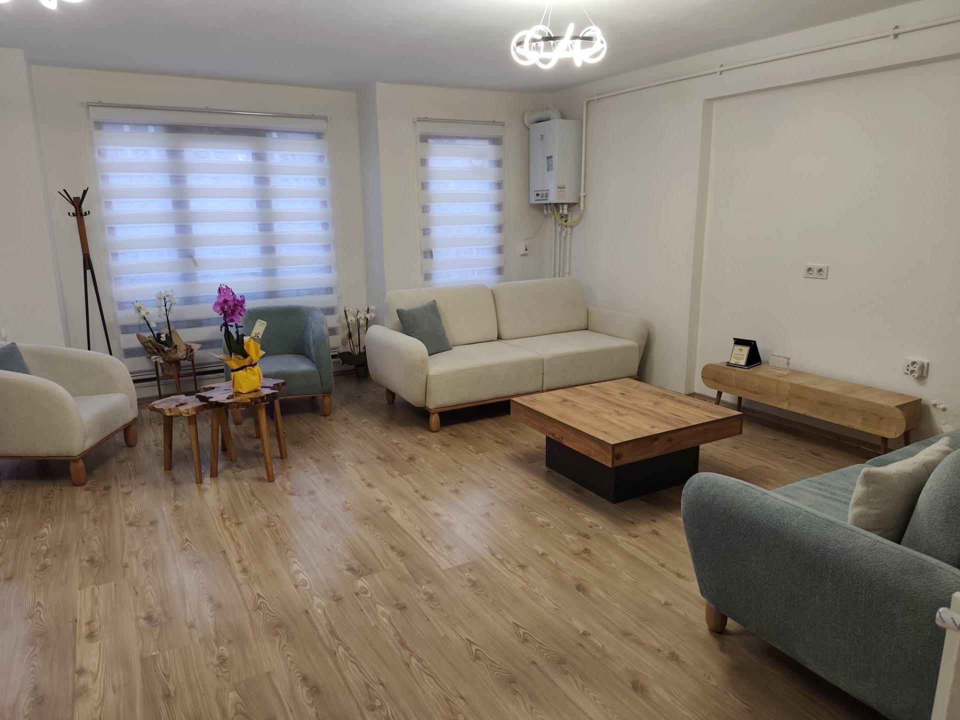 Bekleme salonu — Podolog Çiğdem Haznedar Fatih Kliniği
