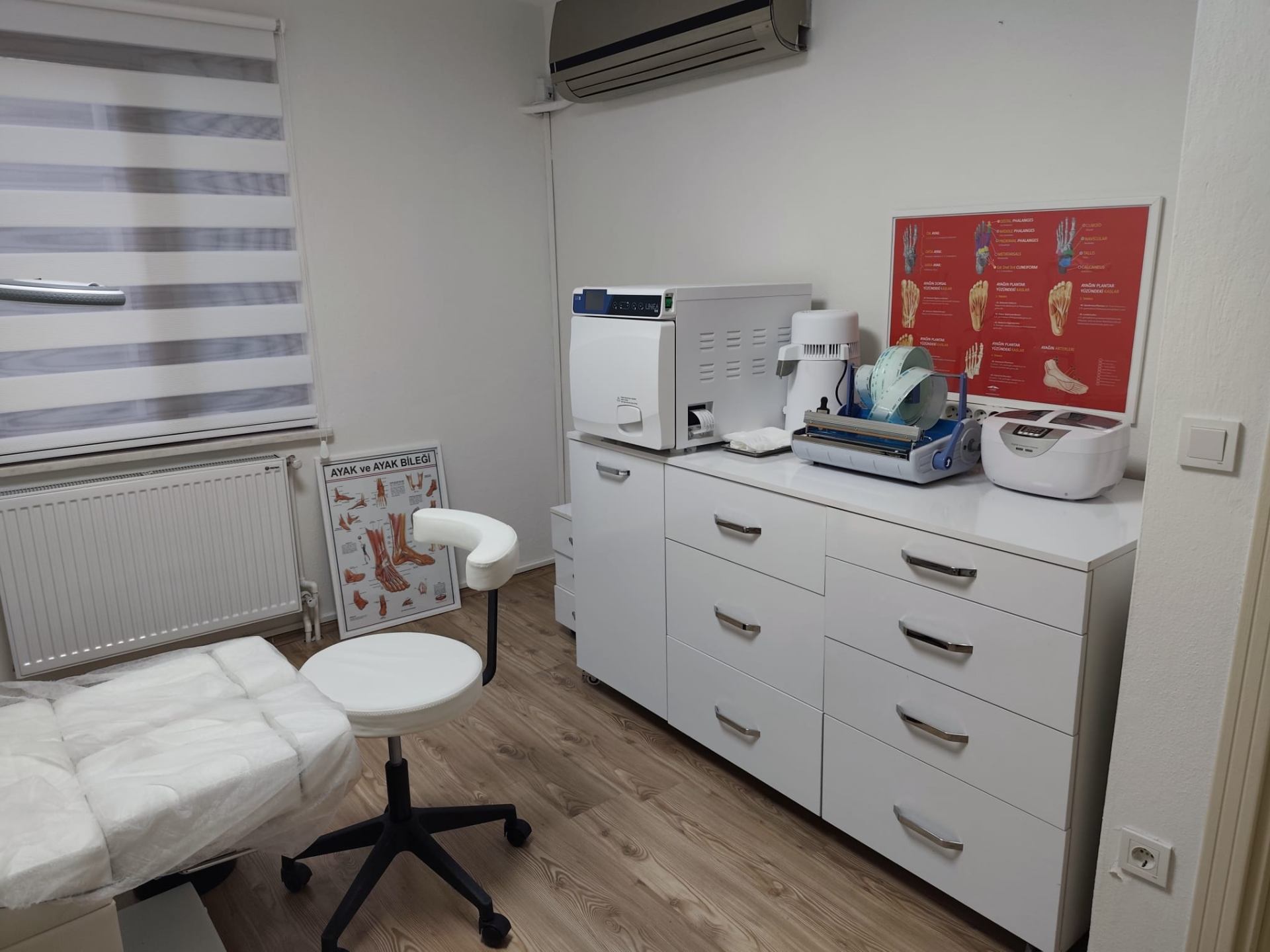 Sterilizasyon ekipmanları — Podolog Çiğdem Haznedar Fatih Kliniği